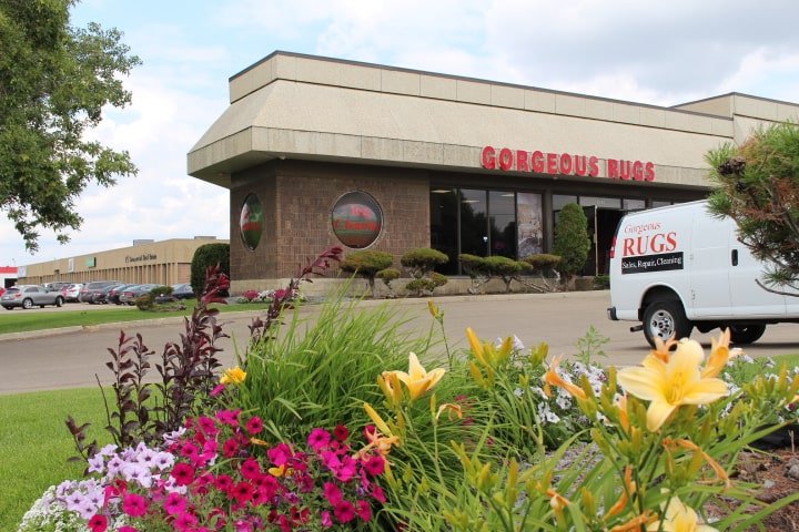 Carpet cleaning company Gorgeous Rugs cleaning and repair
